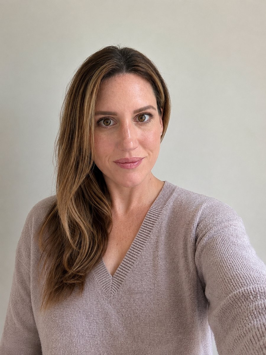 Kerri, founder of Growing Literacy Co.